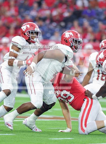 Thumbnail 2 in Katy vs. North Shore (UIL 6A Regional Playoff) photogallery.