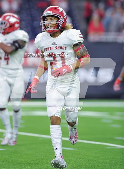 Thumbnail 2 in Katy vs. North Shore (UIL 6A Regional Playoff) photogallery.