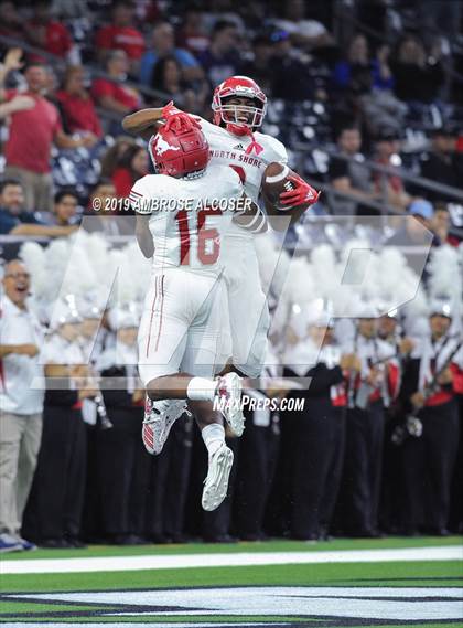 Thumbnail 3 in Katy vs. North Shore (UIL 6A Regional Playoff) photogallery.