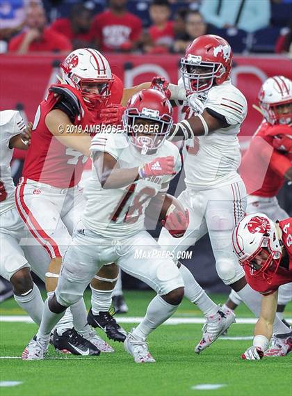 Thumbnail 2 in Katy vs. North Shore (UIL 6A Regional Playoff) photogallery.