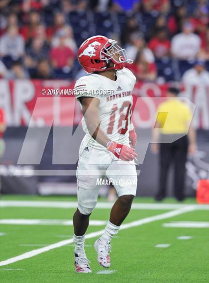 Thumbnail 3 in Katy vs. North Shore (UIL 6A Regional Playoff) photogallery.