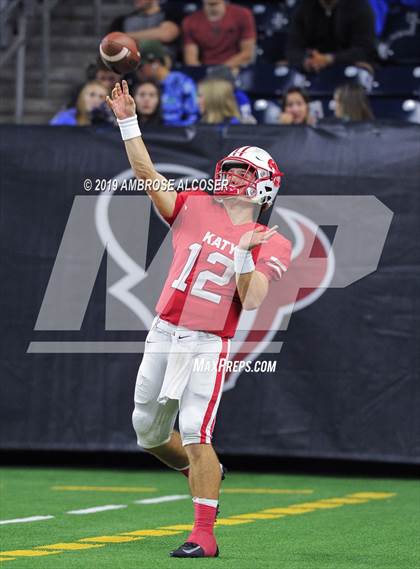 Thumbnail 3 in Katy vs. North Shore (UIL 6A Regional Playoff) photogallery.
