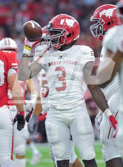 Thumbnail 2 in Katy vs. North Shore (UIL 6A Regional Playoff) photogallery.