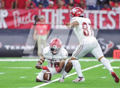 Thumbnail 1 in Katy vs. North Shore (UIL 6A Regional Playoff) photogallery.