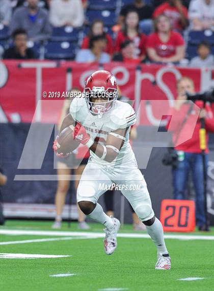 Thumbnail 1 in Katy vs. North Shore (UIL 6A Regional Playoff) photogallery.