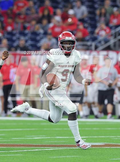 Thumbnail 1 in Katy vs. North Shore (UIL 6A Regional Playoff) photogallery.