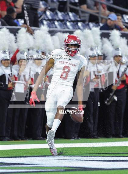 Thumbnail 2 in Katy vs. North Shore (UIL 6A Regional Playoff) photogallery.