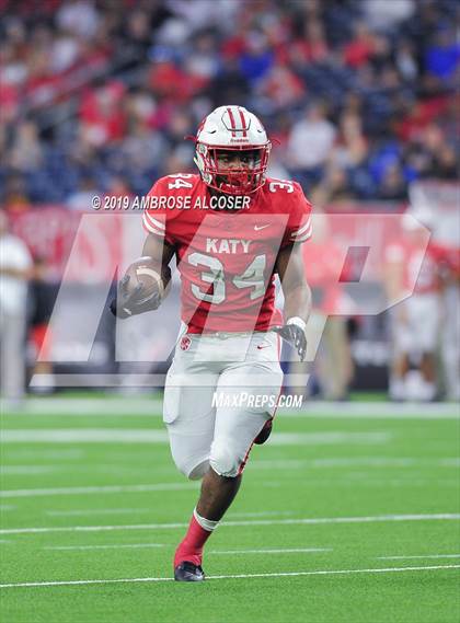 Thumbnail 2 in Katy vs. North Shore (UIL 6A Regional Playoff) photogallery.