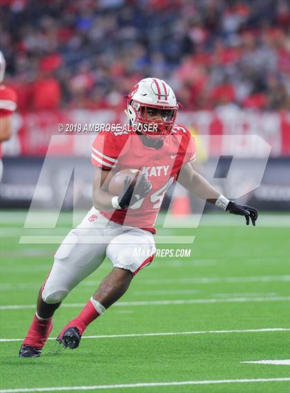 Thumbnail 1 in Katy vs. North Shore (UIL 6A Regional Playoff) photogallery.