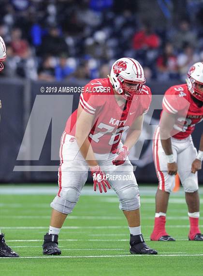 Thumbnail 3 in Katy vs. North Shore (UIL 6A Regional Playoff) photogallery.