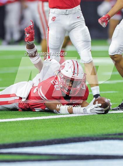 Thumbnail 1 in Katy vs. North Shore (UIL 6A Regional Playoff) photogallery.