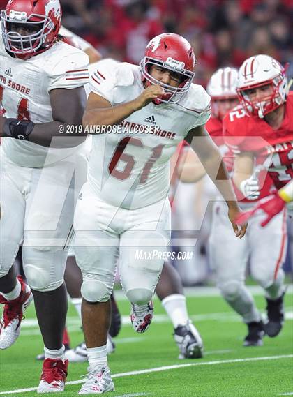 Thumbnail 1 in Katy vs. North Shore (UIL 6A Regional Playoff) photogallery.
