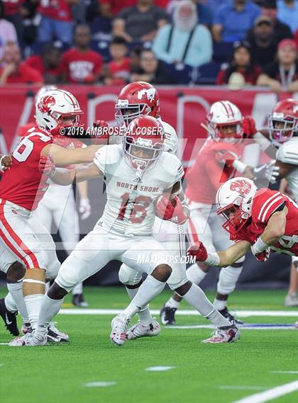 Thumbnail 1 in Katy vs. North Shore (UIL 6A Regional Playoff) photogallery.