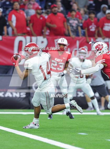 Thumbnail 1 in Katy vs. North Shore (UIL 6A Regional Playoff) photogallery.