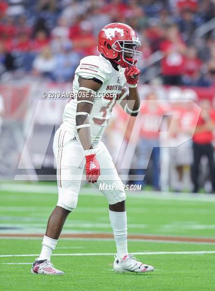 Thumbnail 1 in Katy vs. North Shore (UIL 6A Regional Playoff) photogallery.
