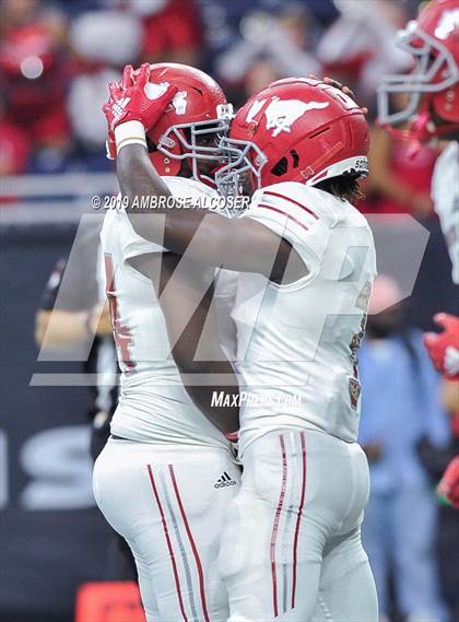 Thumbnail 1 in Katy vs. North Shore (UIL 6A Regional Playoff) photogallery.