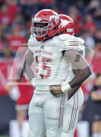 Thumbnail 1 in Katy vs. North Shore (UIL 6A Regional Playoff) photogallery.
