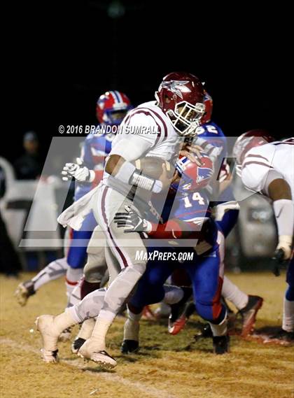 Thumbnail 2 in Maplesville vs. Linden (AHSAA Class A Semifinal) photogallery.