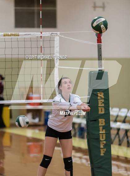 Thumbnail 1 in West Valley @ Red Bluff photogallery.