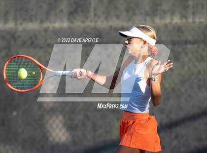 Thumbnail 2 in UHSAA 4A & 6A State Tournament photogallery.