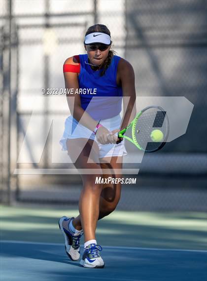 Thumbnail 1 in UHSAA 4A & 6A State Tournament photogallery.