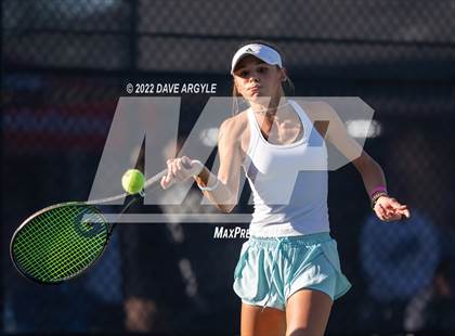 Thumbnail 3 in UHSAA 4A & 6A State Tournament photogallery.