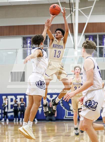 Thumbnail 1 in Chrisman vs North Kansas City (MSHSAA District Semifinal) photogallery.