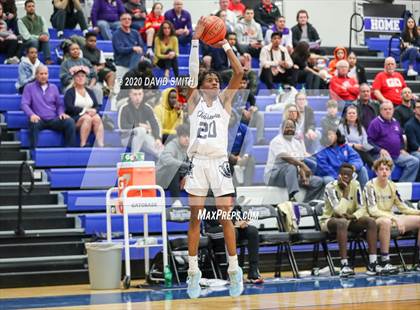 Thumbnail 3 in Chrisman vs North Kansas City (MSHSAA District Semifinal) photogallery.
