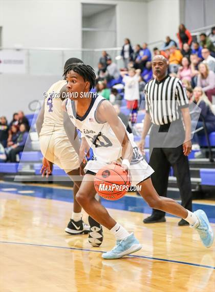 Thumbnail 1 in Chrisman vs North Kansas City (MSHSAA District Semifinal) photogallery.