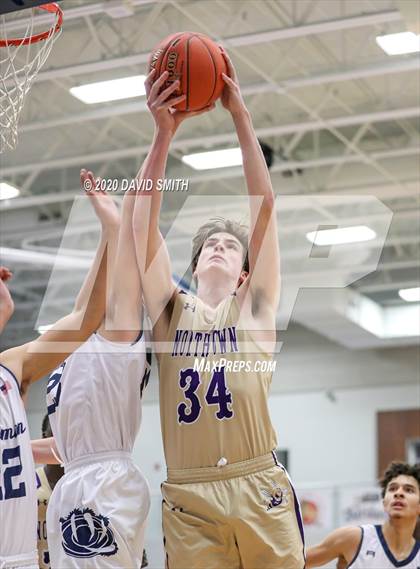 Thumbnail 3 in Chrisman vs North Kansas City (MSHSAA District Semifinal) photogallery.