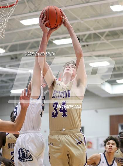 Thumbnail 2 in Chrisman vs North Kansas City (MSHSAA District Semifinal) photogallery.