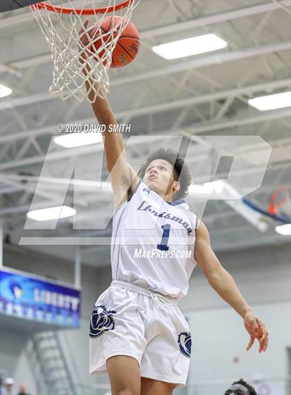 Thumbnail 3 in Chrisman vs North Kansas City (MSHSAA District Semifinal) photogallery.