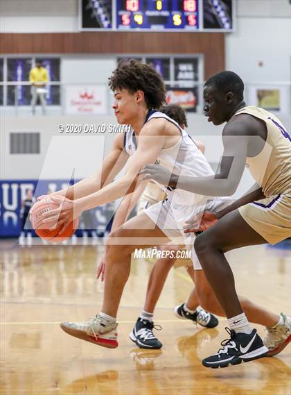Thumbnail 2 in Chrisman vs North Kansas City (MSHSAA District Semifinal) photogallery.