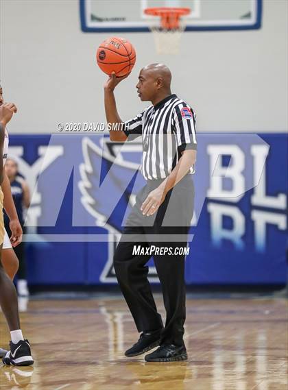 Thumbnail 2 in Chrisman vs North Kansas City (MSHSAA District Semifinal) photogallery.