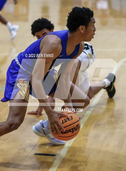Thumbnail 3 in Butler vs Etowah (Lemon Street Classic) photogallery.