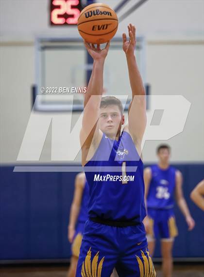 Thumbnail 3 in Butler vs Etowah (Lemon Street Classic) photogallery.