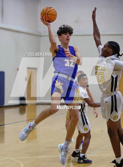 Thumbnail 2 in Butler vs Etowah (Lemon Street Classic) photogallery.