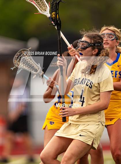 Thumbnail 2 in North Myrtle Beach vs Socastee (SCHSL 5A Div 2 Round 1) photogallery.
