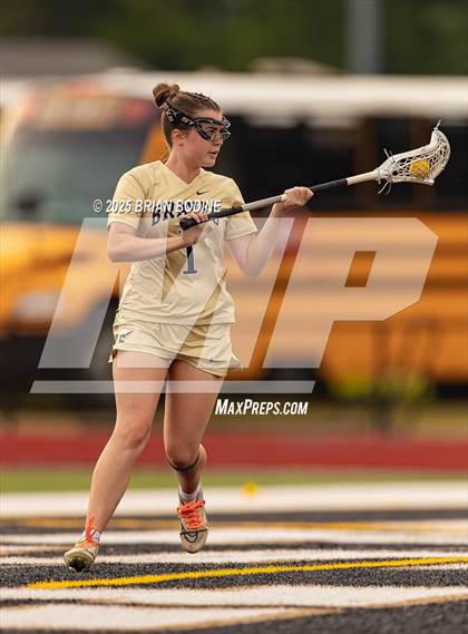 Thumbnail 2 in North Myrtle Beach vs Socastee (SCHSL 5A Div 2 Round 1) photogallery.