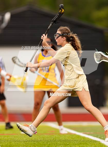 Thumbnail 3 in North Myrtle Beach vs Socastee (SCHSL 5A Div 2 Round 1) photogallery.