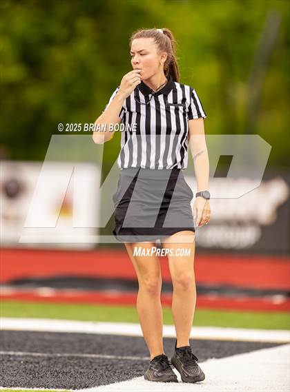 Thumbnail 2 in North Myrtle Beach vs Socastee (SCHSL 5A Div 2 Round 1) photogallery.