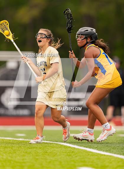 Thumbnail 1 in North Myrtle Beach vs Socastee (SCHSL 5A Div 2 Round 1) photogallery.
