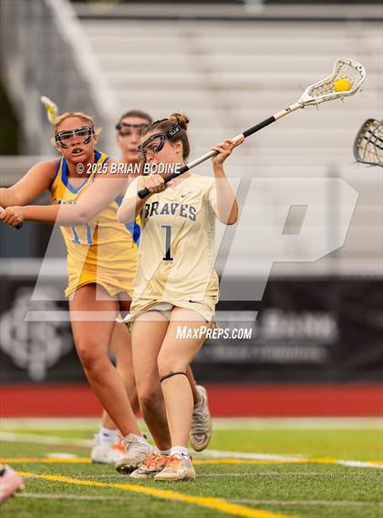 Thumbnail 2 in North Myrtle Beach vs Socastee (SCHSL 5A Div 2 Round 1) photogallery.