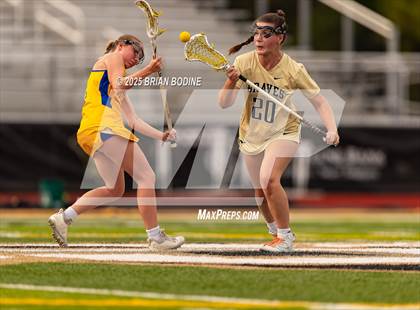 Thumbnail 3 in North Myrtle Beach vs Socastee (SCHSL 5A Div 2 Round 1) photogallery.