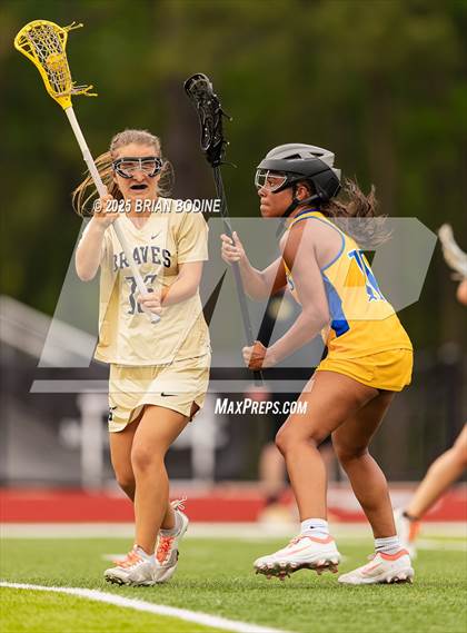 Thumbnail 3 in North Myrtle Beach vs Socastee (SCHSL 5A Div 2 Round 1) photogallery.