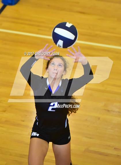 Thumbnail 3 in St. Thomas More vs. St. Scholastica photogallery.