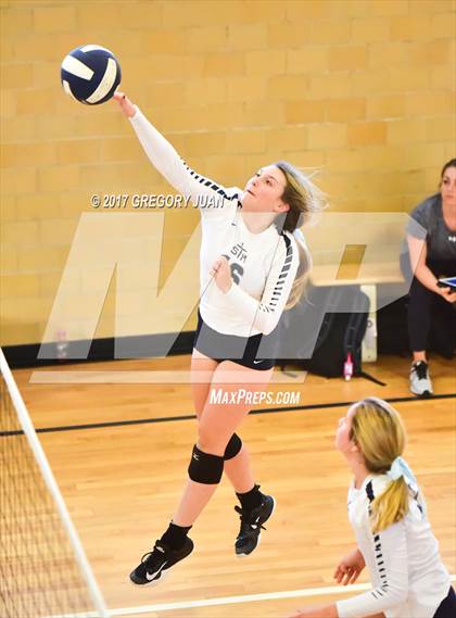 Thumbnail 3 in St. Thomas More vs. St. Scholastica photogallery.