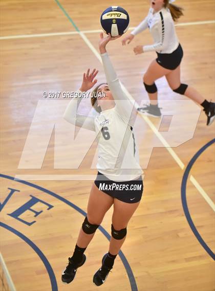 Thumbnail 2 in St. Thomas More vs. St. Scholastica photogallery.