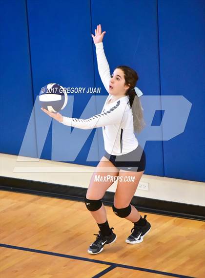 Thumbnail 2 in St. Thomas More vs. St. Scholastica photogallery.