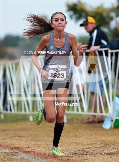 Thumbnail 2 in UIL Cross Country 4A Finals (3200m) photogallery.